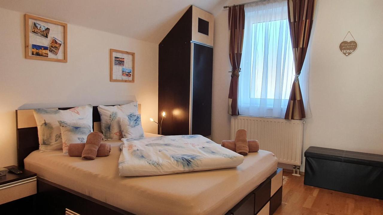 Smiley Apartment Sibiu Eksteriør bilde