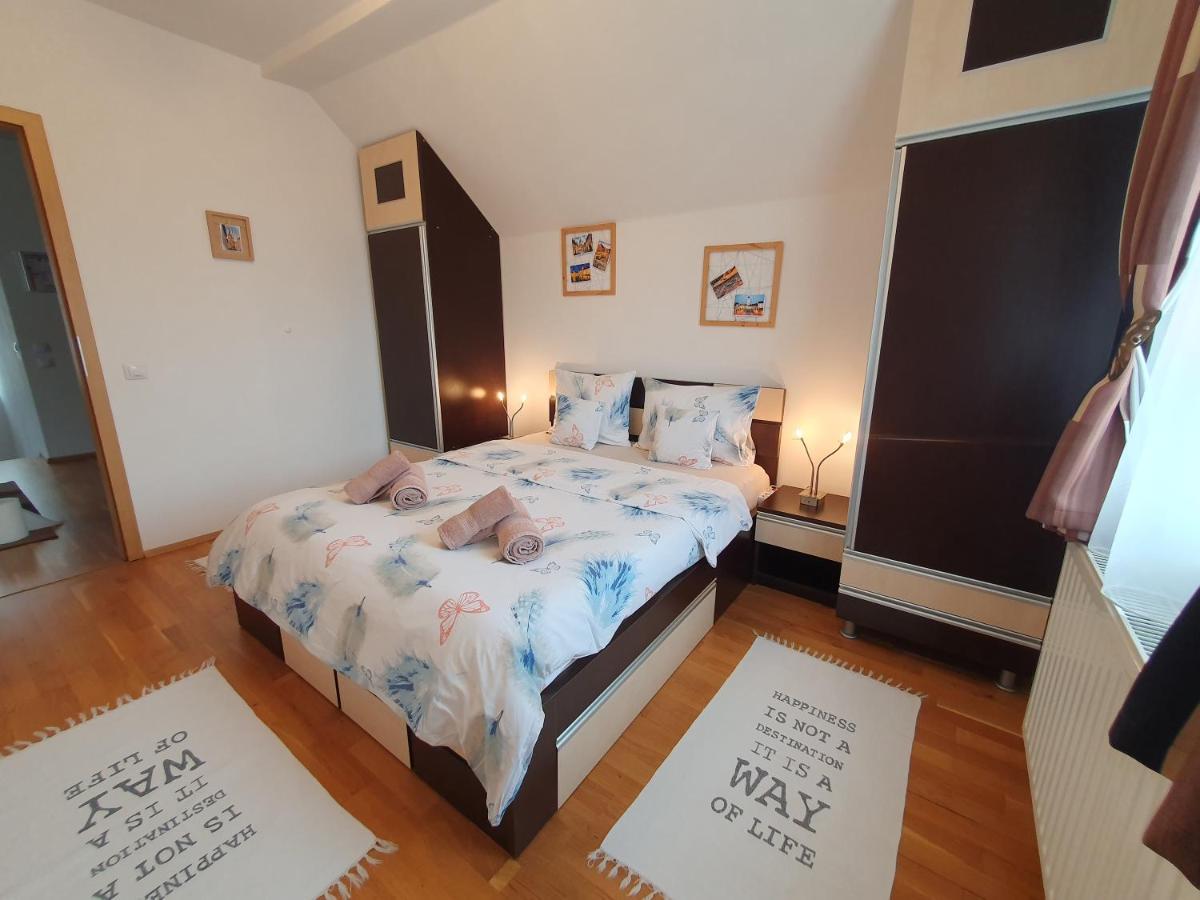Smiley Apartment Sibiu Eksteriør bilde
